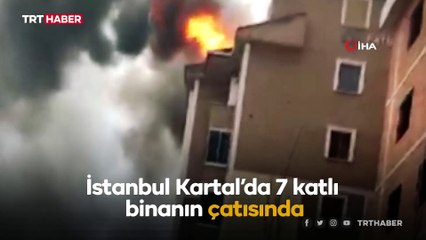 Çalıştığı çatıda yangın çıkan işçi çatıyı terk etmedi