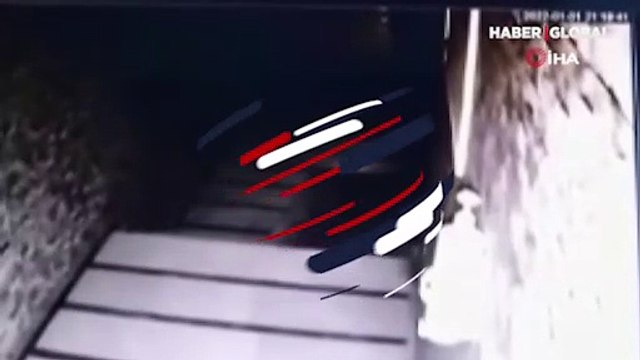 Gözüne kestirip harekete geçti! Soğukkanlı hırsız bisikleti böyle çaldı