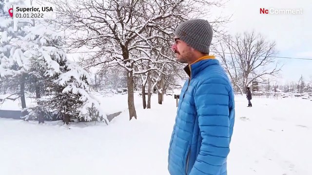 Жители Колорадо со слезами возвращаются на пепелище своих домов