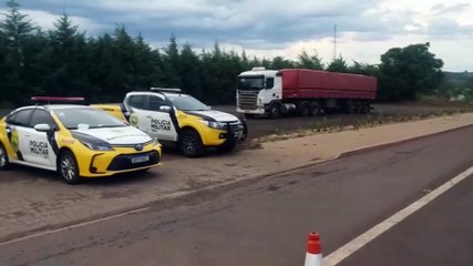 PRE realiza fiscalização com etilômetro na PR-180, em Cascavel