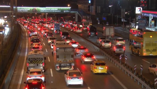 Yılın ilk iş gününde trafik yoğunluğu yüzde 55'i gördü