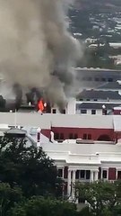 தென் ஆப்பிரிக்க நாடாளுமன்றத்தில் பயங்கர தீ விபத்து.. ஊழல் ஆவணங்களை அழிக்க சதி? பரபர தகவல்