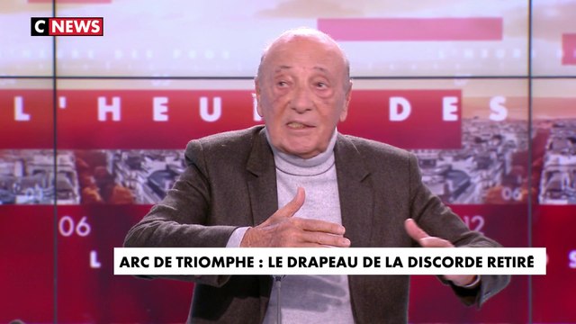 Jacques Séguéla : «La seule erreur qu'a commis l'Elysée, c'est de ne pas mettre les deux drapeaux»