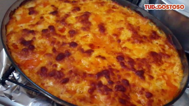 Frango desfiado ao creme de milho