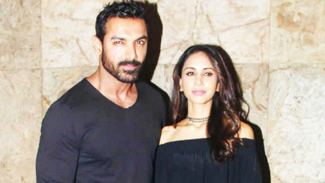 जॉन अब्राहम और उनकी पत्नी प्रिया हुए कोरोना पॉजिटिव, इंस्टाग्राम स्टोरी के जरिये दी जानकरी