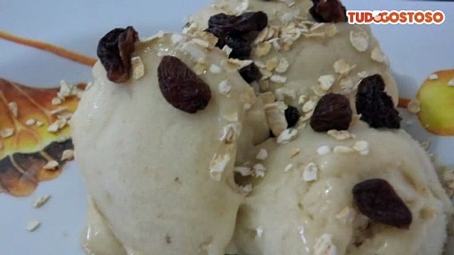 Sorvete de banana cremoso feito só com bananas (delicioso!)