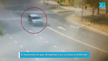El momento en que atropellan a los ciclistas en Palermo