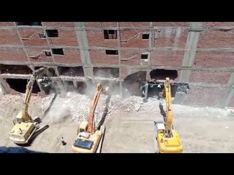 حملة مكبرة لإزالة العقارات المخالفة بدار السلام في القاهرة