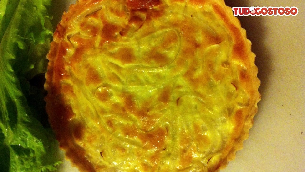 Quiche de cebola rápido, fácil e gostoso
