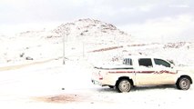 شاهد: الثلوج تغطي مرتفعات جبل اللوز في منطقة تبوك بالسعودية