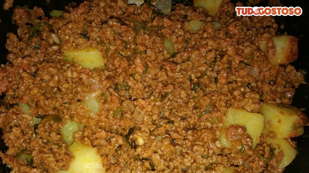 Carne moída com batata simples