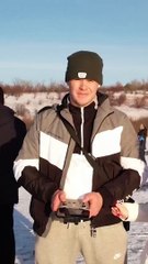 Des touristes se retrouvent piéger sur la glace qui se brise