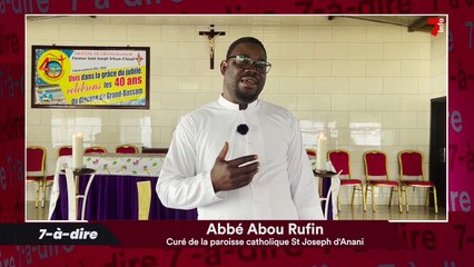 7-à-dire avec Abbé Abou Rufin, curé de la Paroisse Saint Joseph d'Anani