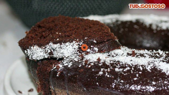 Bolo de chocolate simples de liquidificador