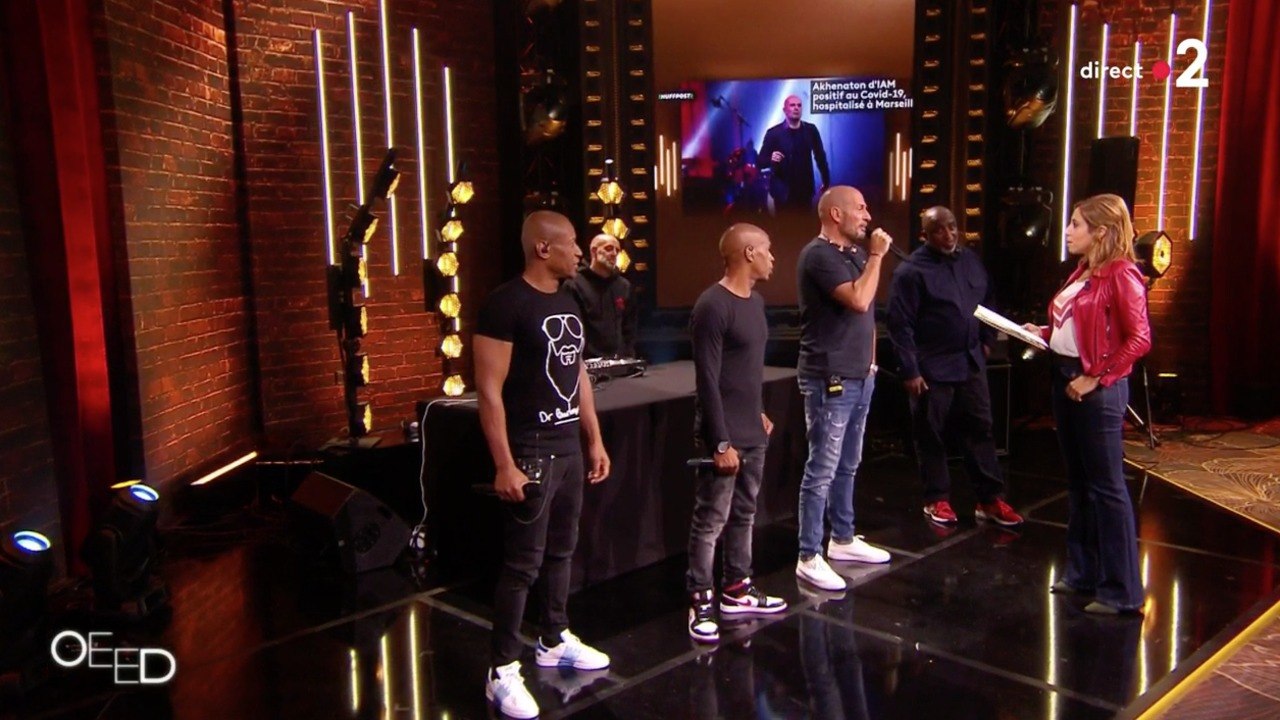 Akhenation recadré par Léa Salamé mais soutenu par Laurent Ruquier après ses propos sur le vaccin