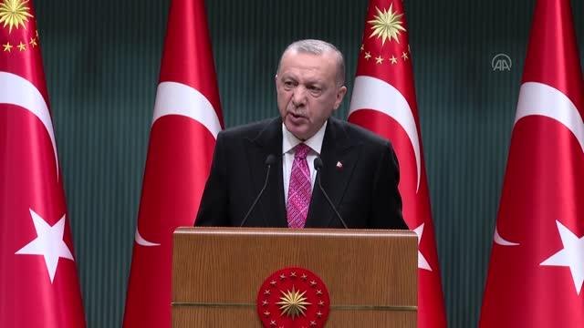 Cumhurbaşkanı Erdoğan: Kur korumalı Türk lirası mevduatına kısa sürede 78 milyar liralık bir geçişin yaşanması, vatandaşlarımızın ekonomi...