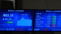 La bolsa española estrena el año con ganancias del 0,54 % y afianzando los 8.700 puntos