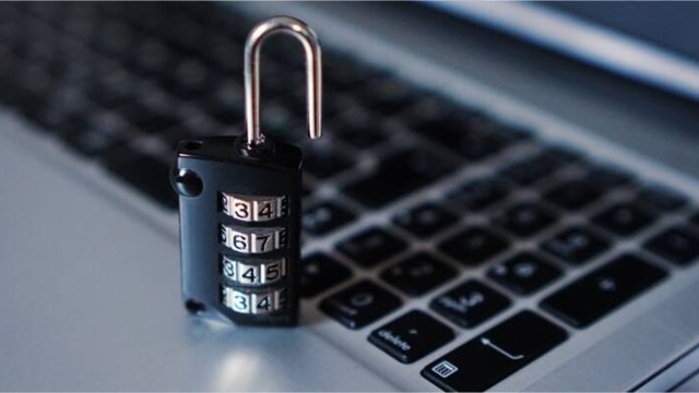 Un promoteur immobilier victime d’une arnaque au président record