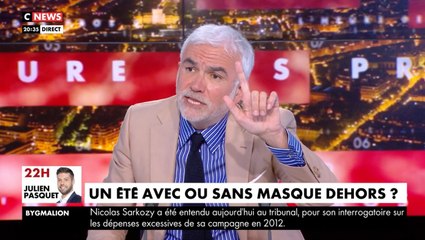 Pascal Praud s'en prend à Olivier Véran sur la question du port du masque en extérieur