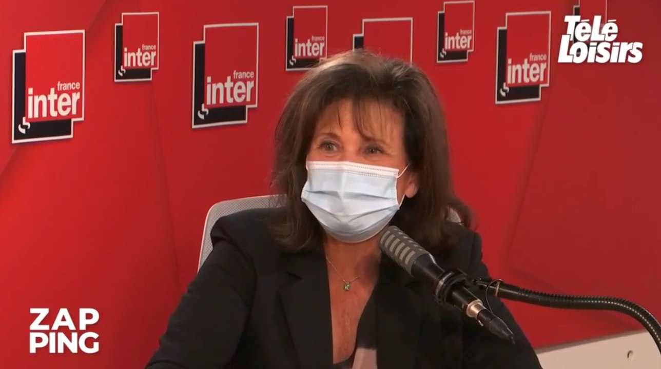 "En plus, vous êtes belle" : l'émotion d'une auditrice en pleurs face à Anne Sinclair sur France Inter