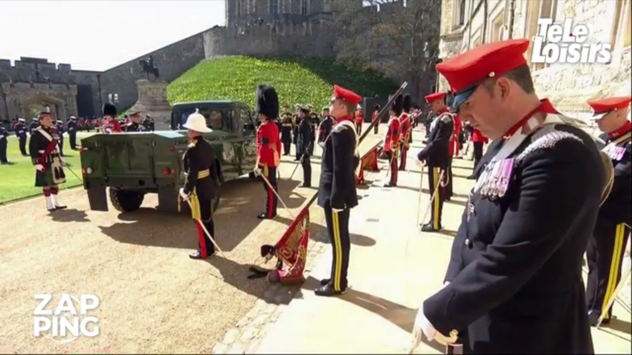 Le prince Philip ne sera pas enterré tout de suite, révèle Stéphane Bern lors des obsèques