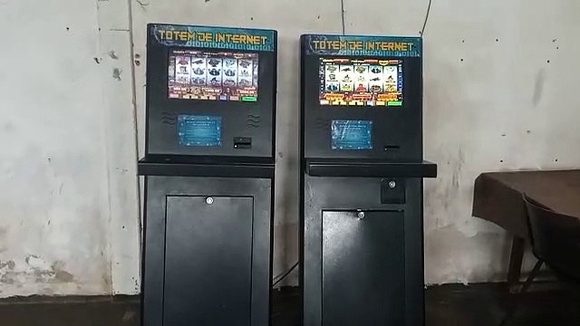 Máquinas de jogos de azar são apreendidas em bar no centro de Pérola