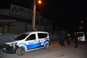 Bir kişi bıçaklanarak öldürüldü