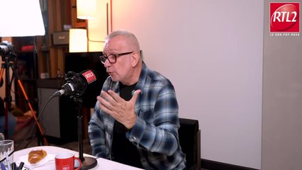 Jean Paul Gaultier raconte ses débuts dans la couture : "Je me faisais aider par la gardienne de mon HLM !"