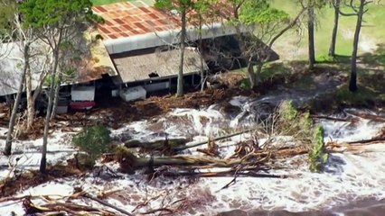 Cyclone Seth makes huge impact on Queensland beaches