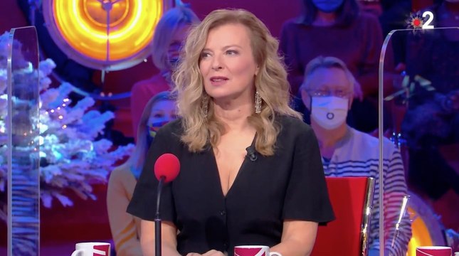 Les grosses têtes : Valérie Trieweiler multiplie les petites blagues sur son passage à l'Elysée