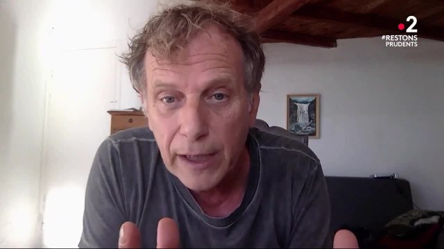 En colère, Charles Berling s'associe à un recours en justice pour faire rouvrir théâtres et cinémas