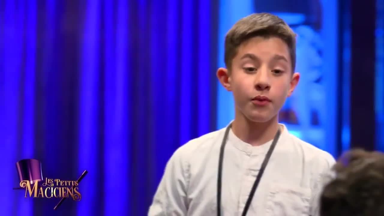 Les Petits Magiciens (Okoo) : le tour de magie de cet enfant bluffe Delphine Wespiser et Sylvain Mirouf !