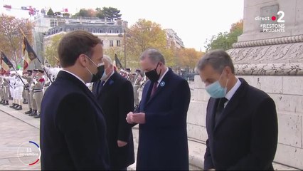 Quand Emmanuel Macron se fait troller par François Hollande