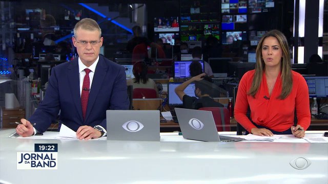 O presidente Jair Bolsonaro foi internado hoje de madrugada, em São Paulo, com obstrução do intestino.