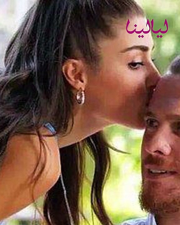 نجوم أتراك -هل كرم بورسين وهاندا آرتشيل في طريق...