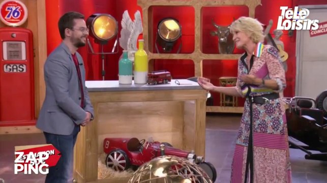 Sophie Davant moqueuse devant un vendeur d'Affaire Conclue !