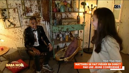 Baba Noël  : piégé, Matthieu Delormeau se fait asperger de chocolat