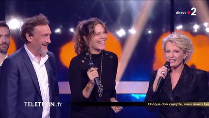 Vanille Clerc enceinte, la fille de Julien Clerc révèle sa grossesse au Téléthon