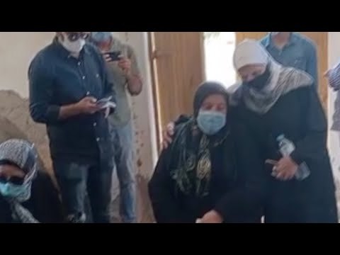 انهيار زوجة طبيب الغلابة في أول ظهور لها