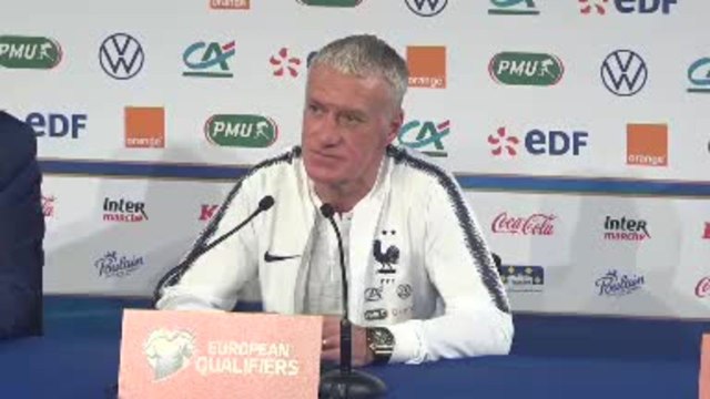 Bleus - Deschamps : ''On ne va pas penser aux problèmes géopolitiques''