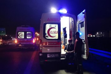 Anadolu Otoyolu'nda devrilen minibüste 8 işçi yaralandı