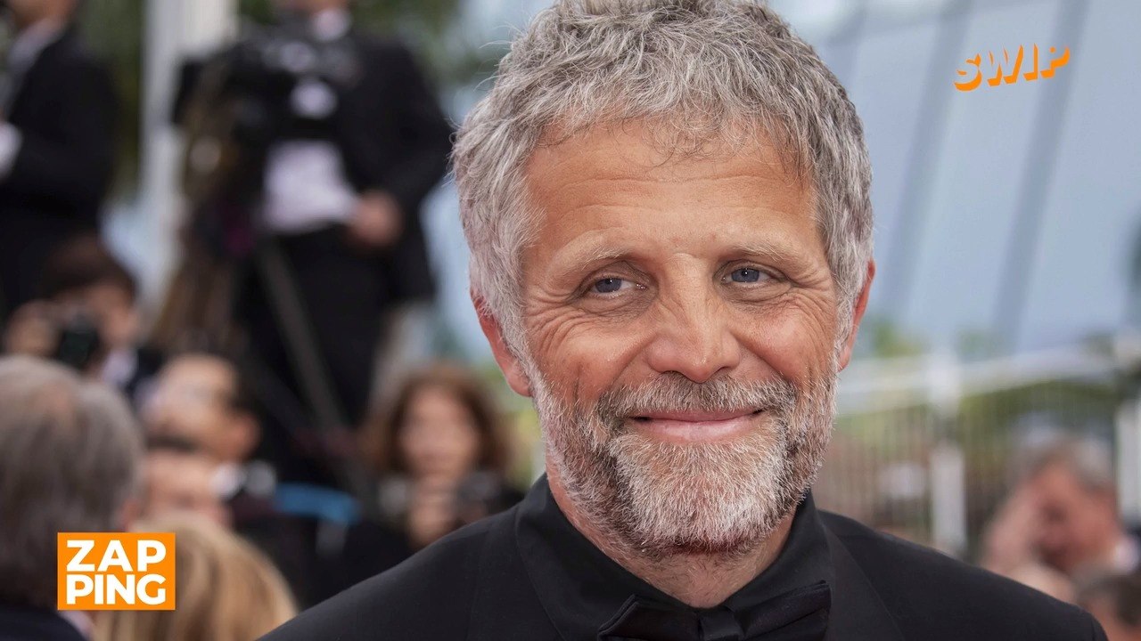 Stéphane Guillon avoue regretter ses chroniques chez Stéphane Bern : "Il ne faut pas prendre les gens pour des punching-balls"