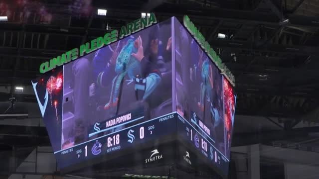 Aficionada ayuda a diagnosticar cáncer en la piel en un partido de hockey