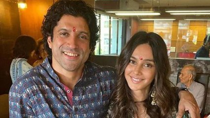 Farhan Akhtar Shibani Dandekar इस Month करने वाले हैं Marriage,5 Star Hotel हुआ Book |Boldsky