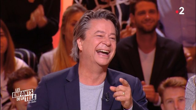 Les enfants de la télé : Thibault de Montalembert stupéfait face à une surprise de Pierce Brosnan