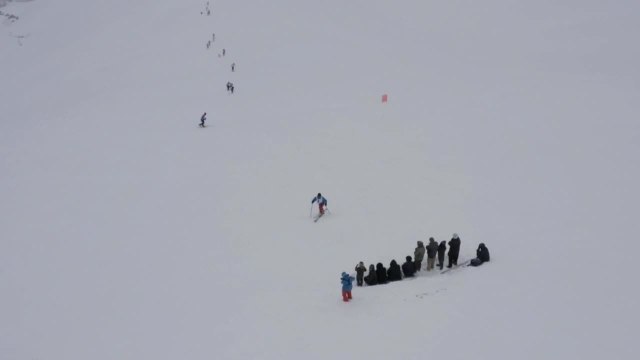 Enquête exclusive : ces alpinistes participent à une course de l'extrême... en Afghanistan !