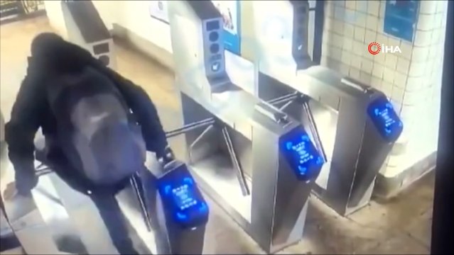 ABD’de metro turnikesinden atlamak isteyen kişi feci şekilde can verdi