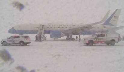 Joe Biden queda atrapado en el Air Force One por una tormenta de nieve