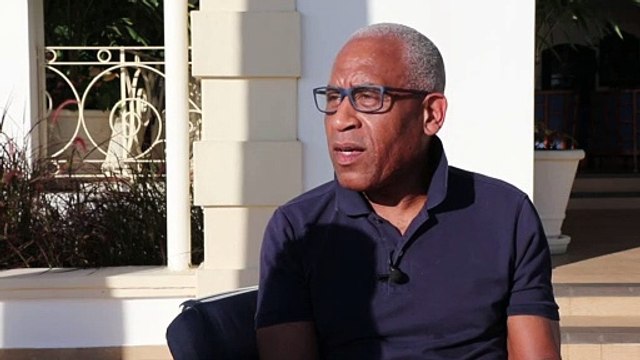 Lord Woolley recounts experience of being detained outside of his own house by police