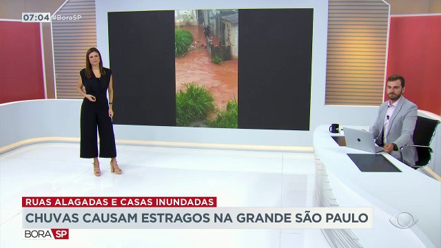Temporais castigaram várias regiões da grande São Paulo. muitos moradores tiveram suas casas invadidas pelas enchentes.